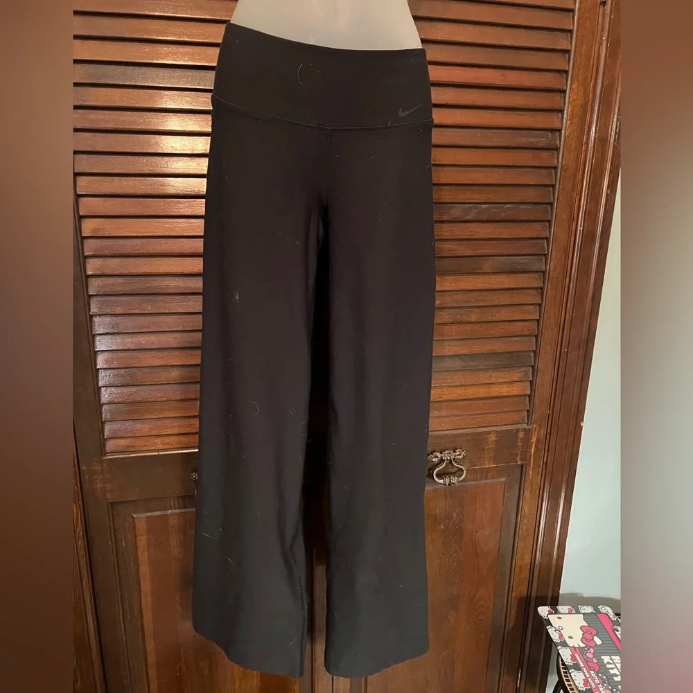 Nike lowrise Black Dri-FIT Performance Leggings - Picture 1 of 4